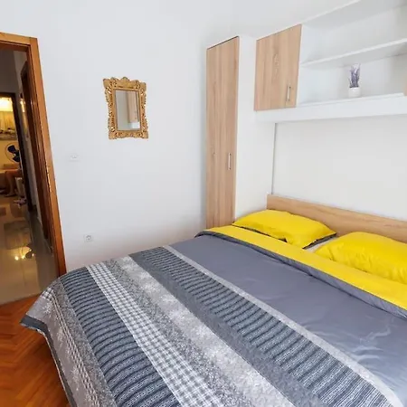 2 Bedrooms Relax-split Apartment *